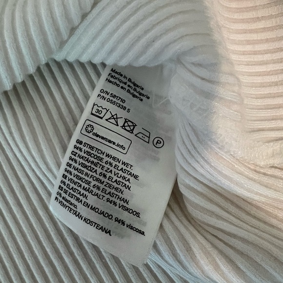 H&M Ruffled White Tank - Picture 6 of 8